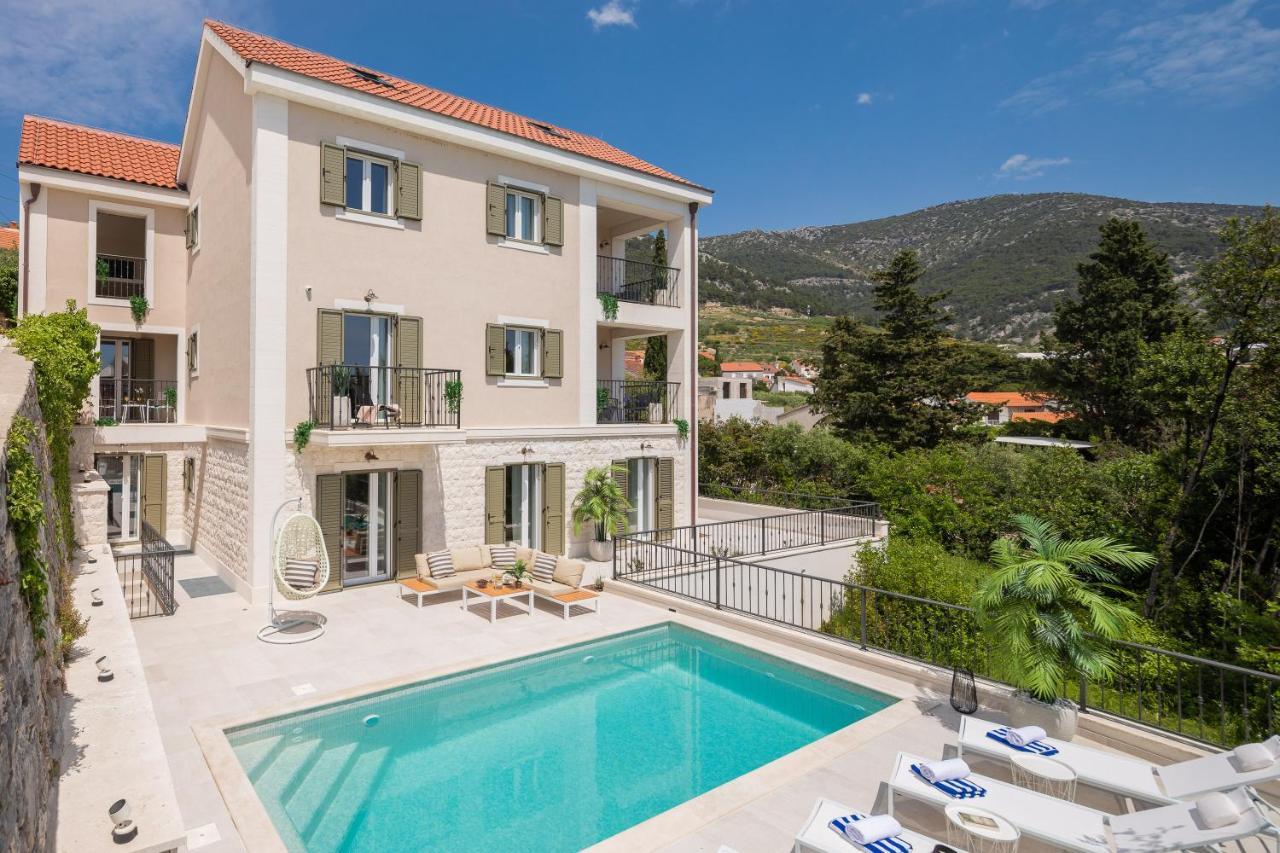 Villa Mirta Bol Exterior foto