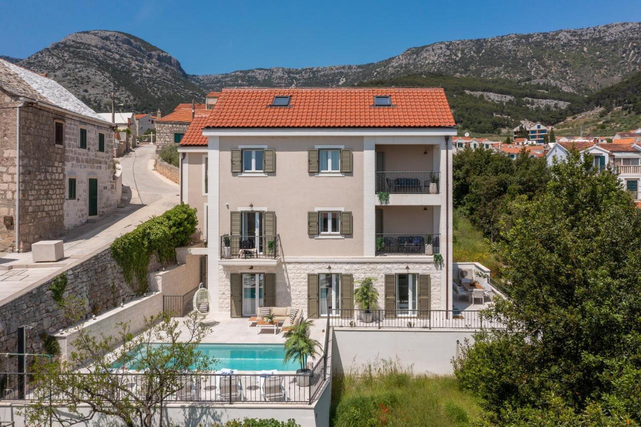 Villa Mirta Bol Exterior foto