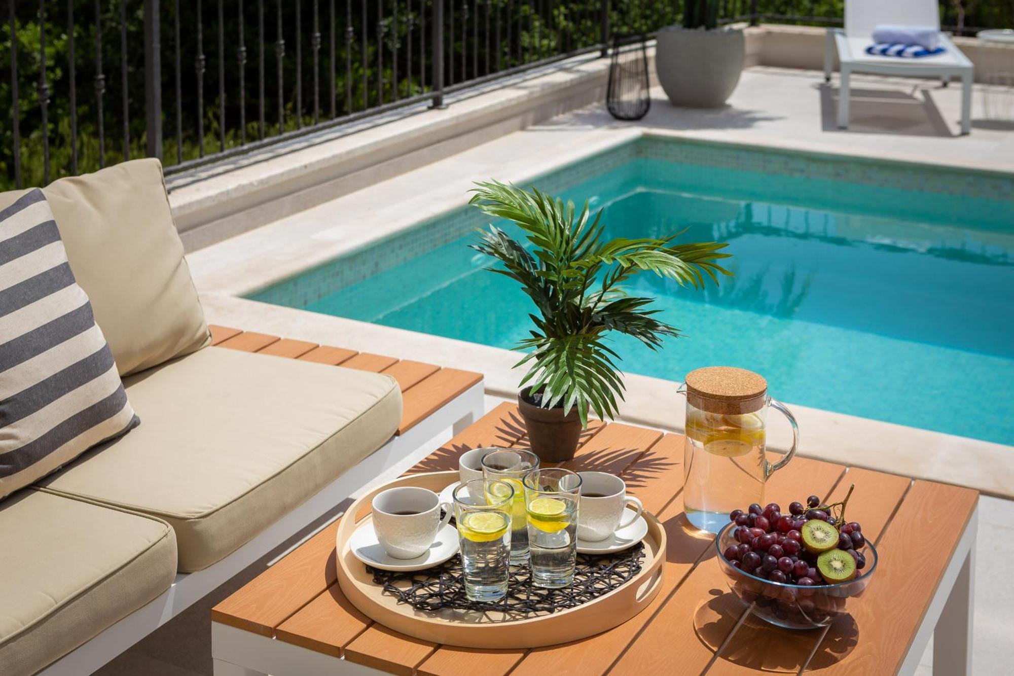 Villa Mirta Bol Zimmer foto