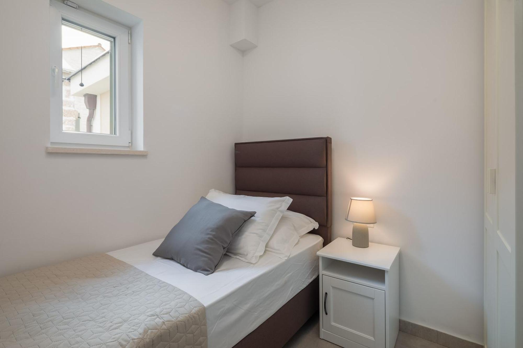 Villa Mirta Bol Zimmer foto